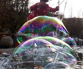 Outdoor Gigantic Bubble Making Performer