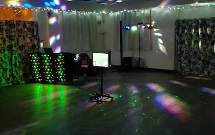 Experienced DJ Kevin With Digital Disco