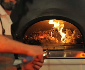 Wood-Fired Pizza from Our Iconic Land Rover Defender