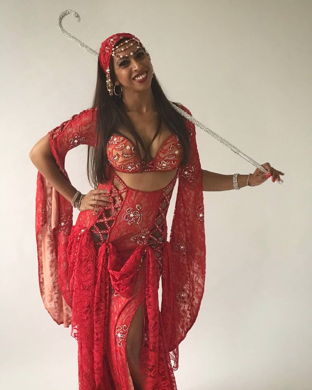 Enter The World Of The 1001 Nights With Belly Dancer