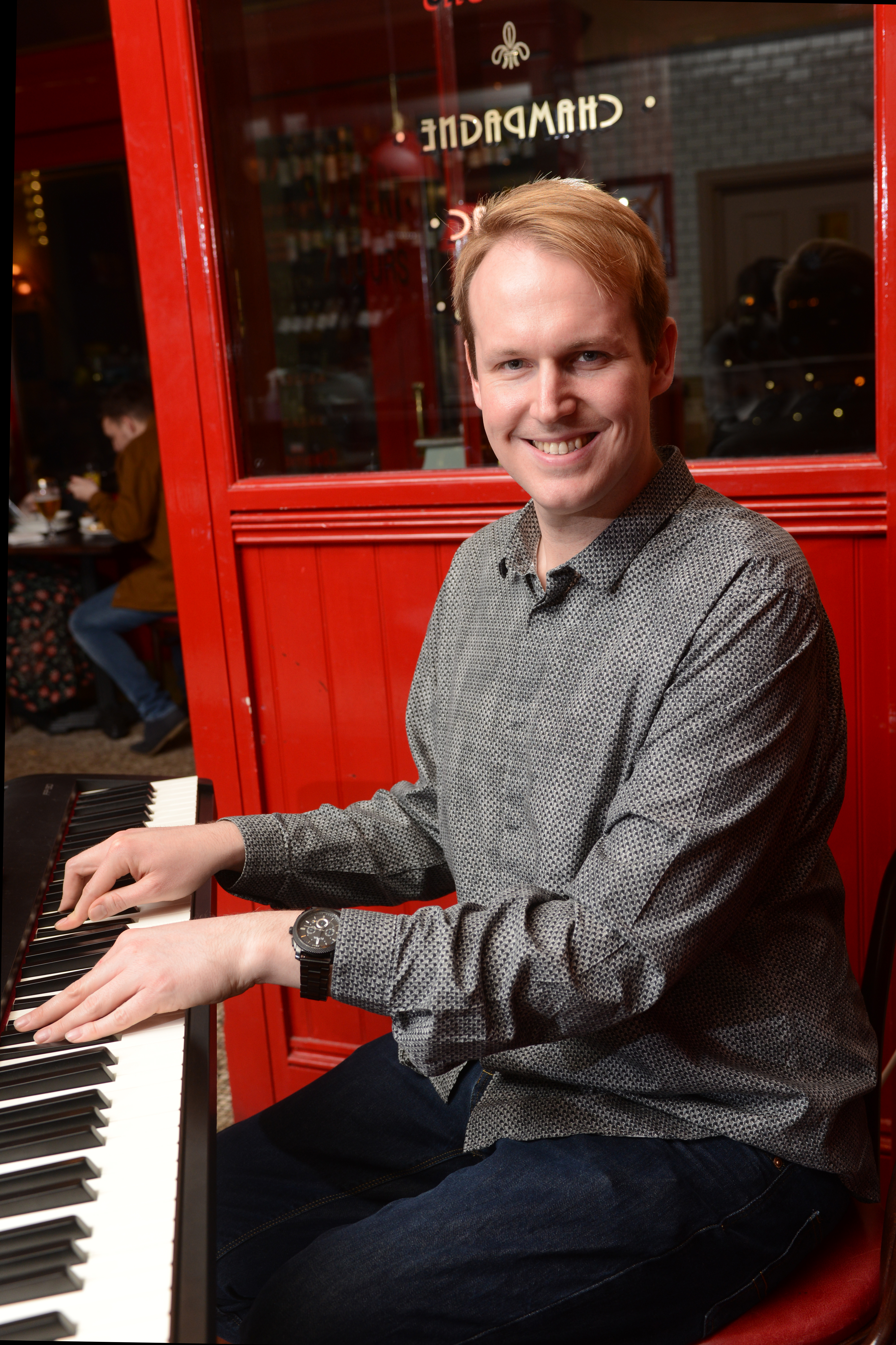 David Cartmell Play Music that Spans all Genres