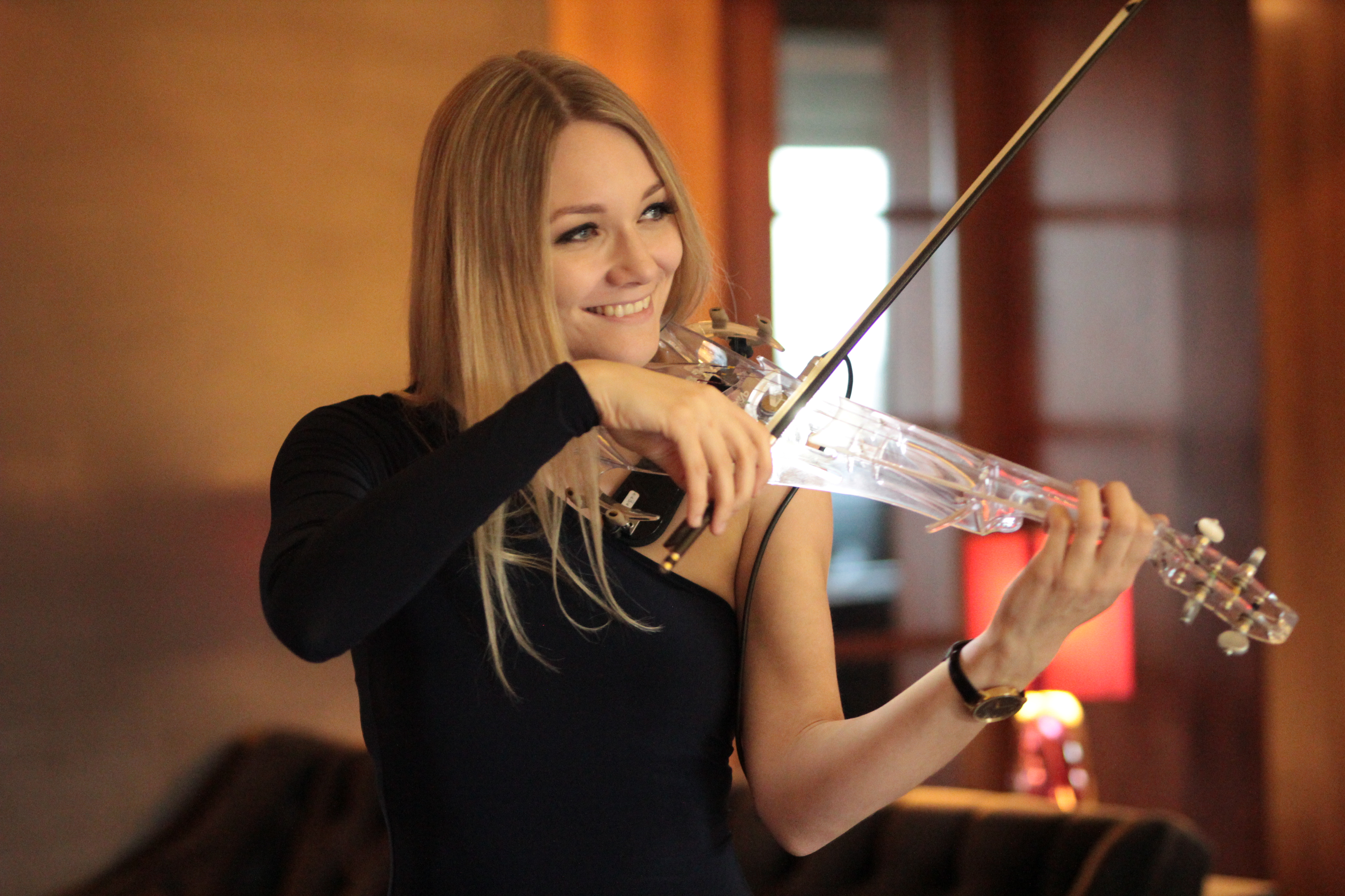 Electric & Classical Violinist Sally Potterton