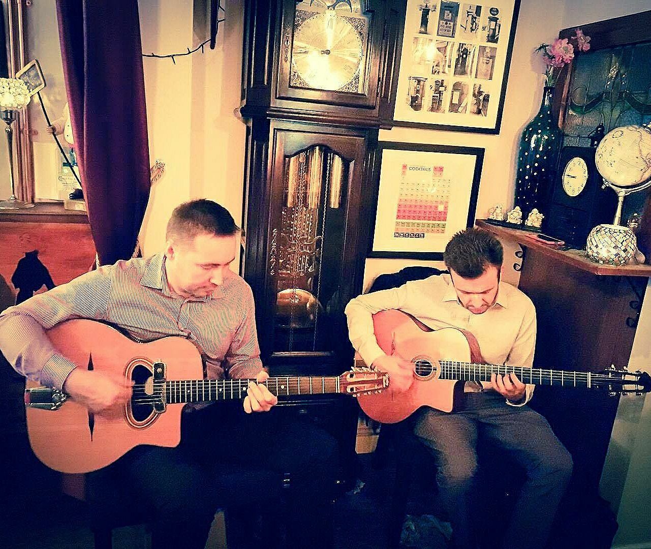 'Swing Zippers' Perform Gypsy Jazz, Latin, Swing & Pop