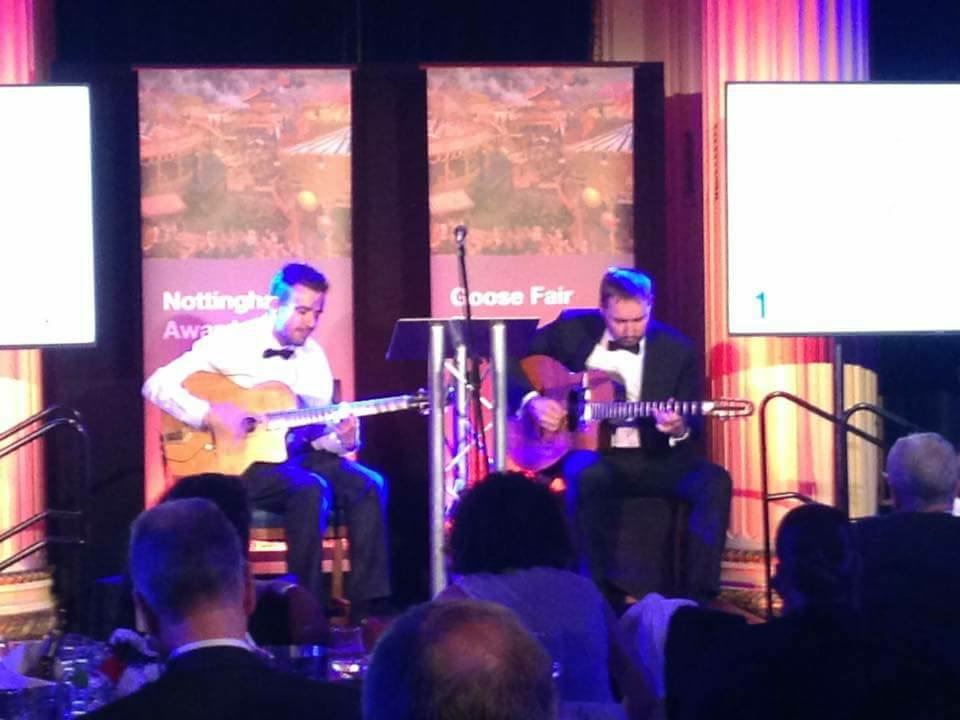 'Swing Zippers' Perform Gypsy Jazz, Latin, Swing & Pop