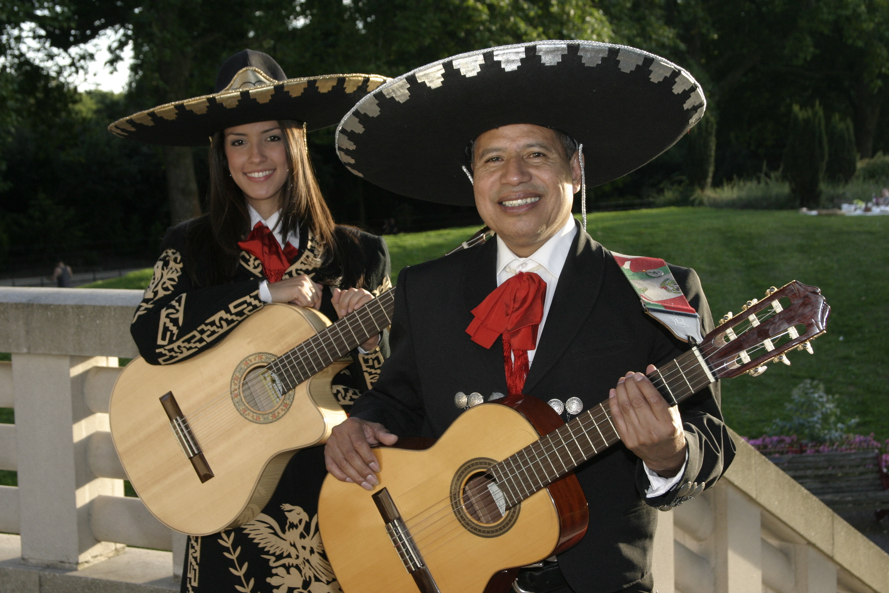 Los Soneros Mariachi trio 