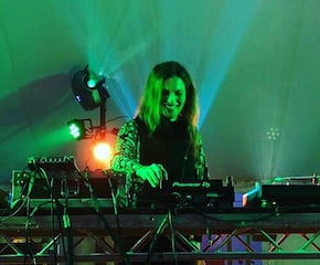 Multi-Genre Party DJ Emma Ryalls
