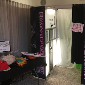 Prop & Pose Photo Booths