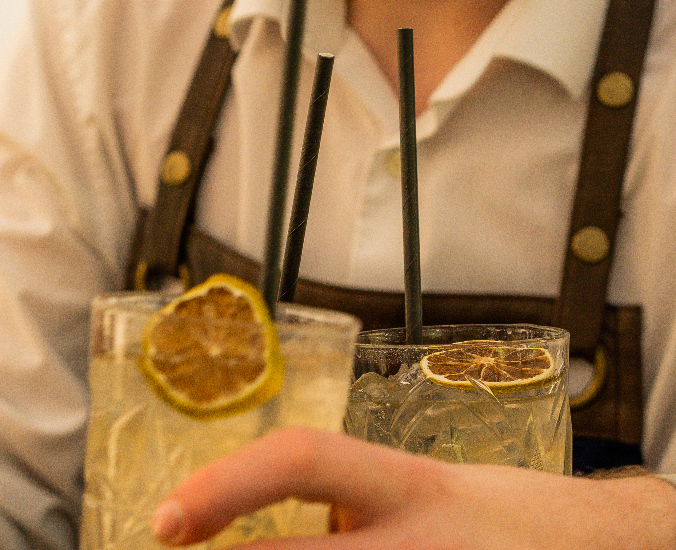 Fully Loaded Huge 360 Degree Cocktail Bar