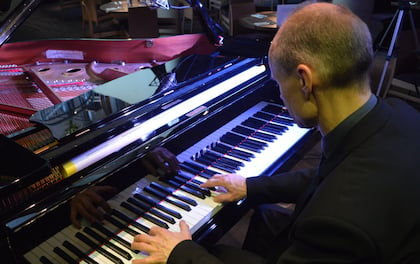 Pianist Andrew Christie with Repertoire Of Many Styles