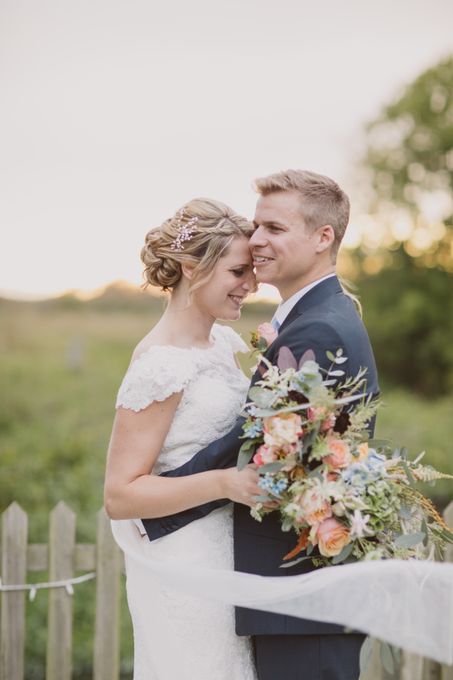Beautiful Natural Wedding Photography