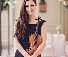 World-Class Acoustic & Electric Violinist Emma Fry