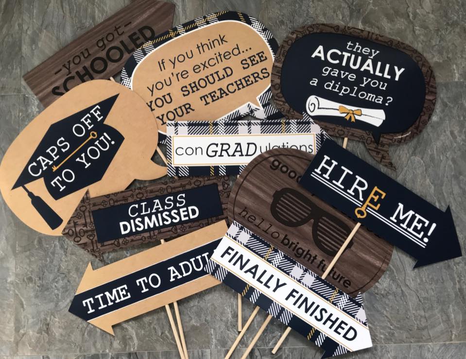 Magic Mirror with Perfect, Professional Flash Photography