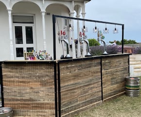 Rustic Mobile Bar Serving All Your Favourite Drinks