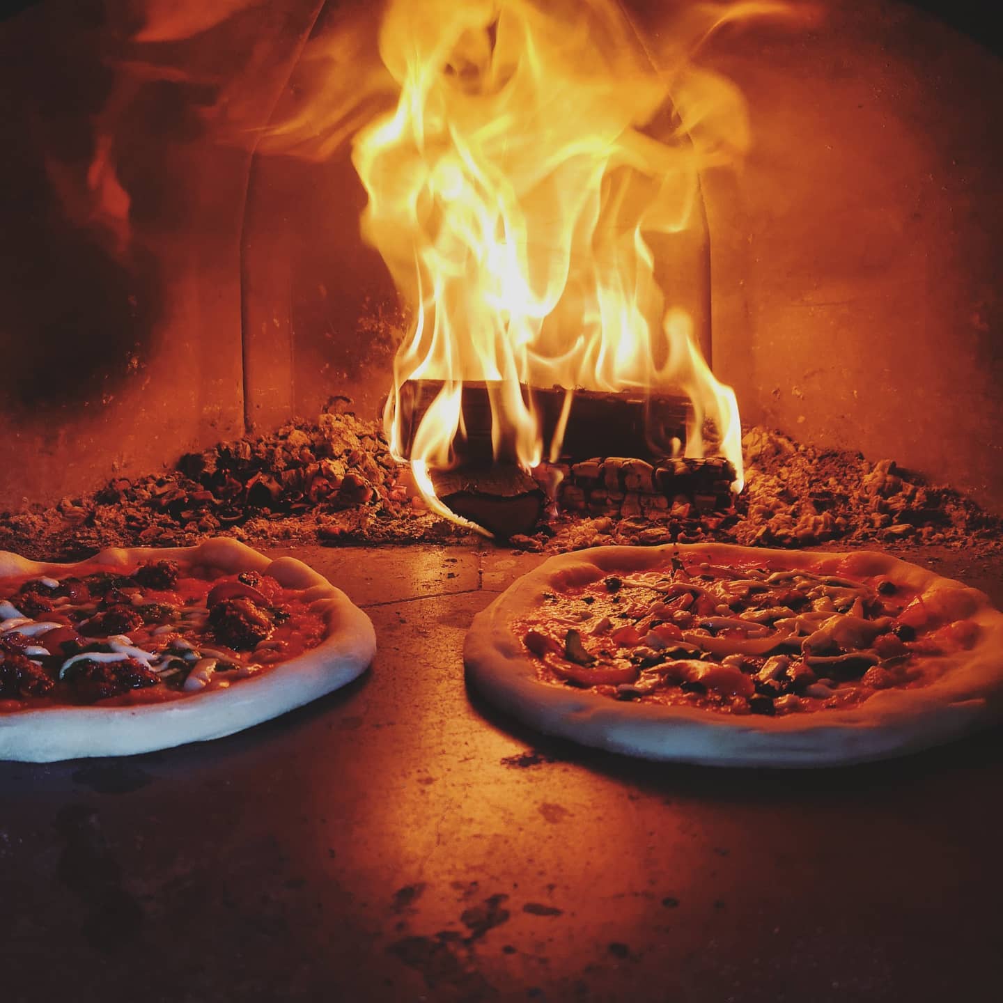 Neopolitan-Inspired Pizza with the Finest Italian Ingredients