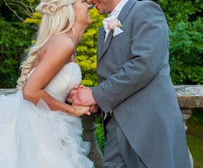 Personable & Friendly Wedding Photography