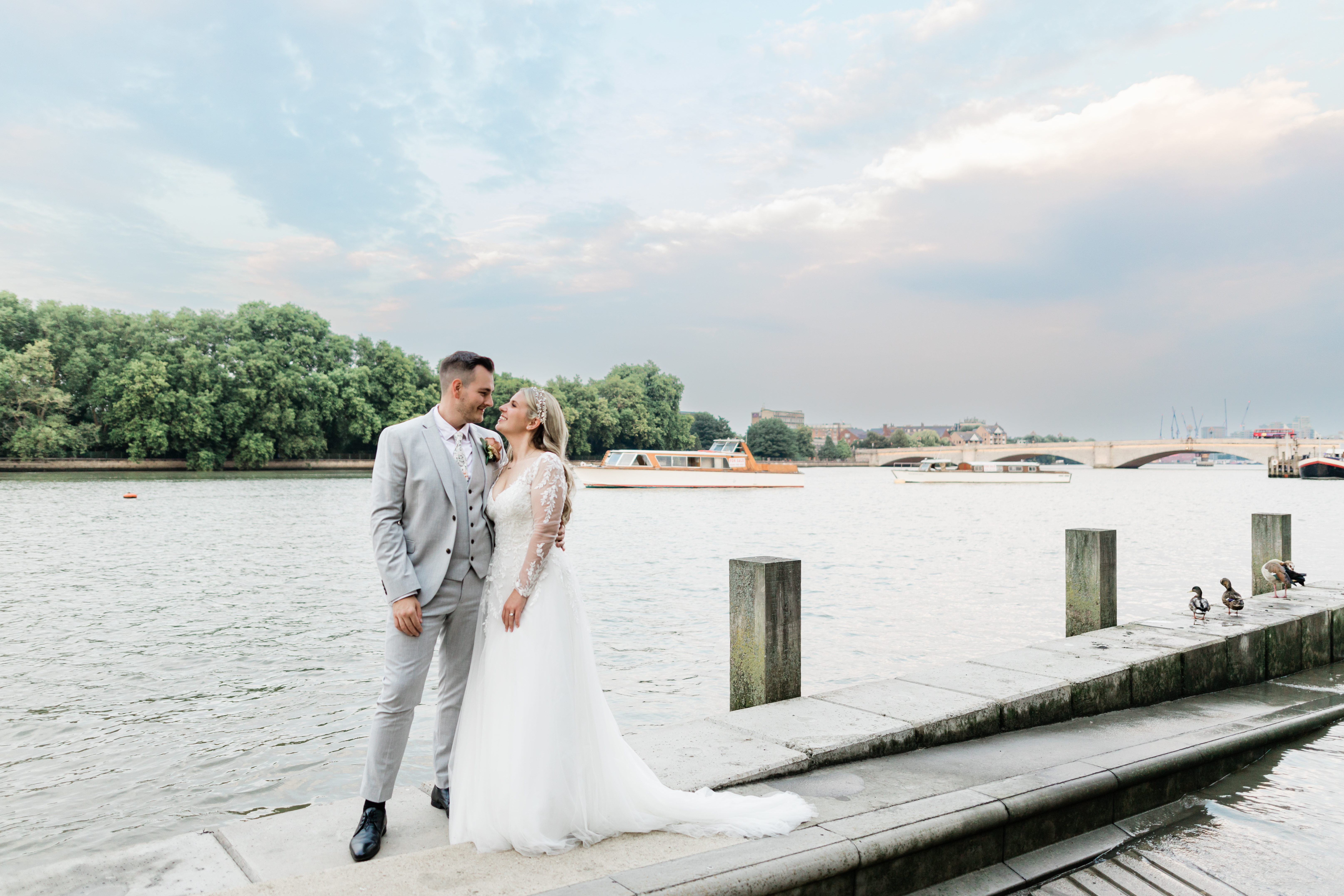 Relaxed, Natural & Fun Wedding Photography for Easygoing Couples