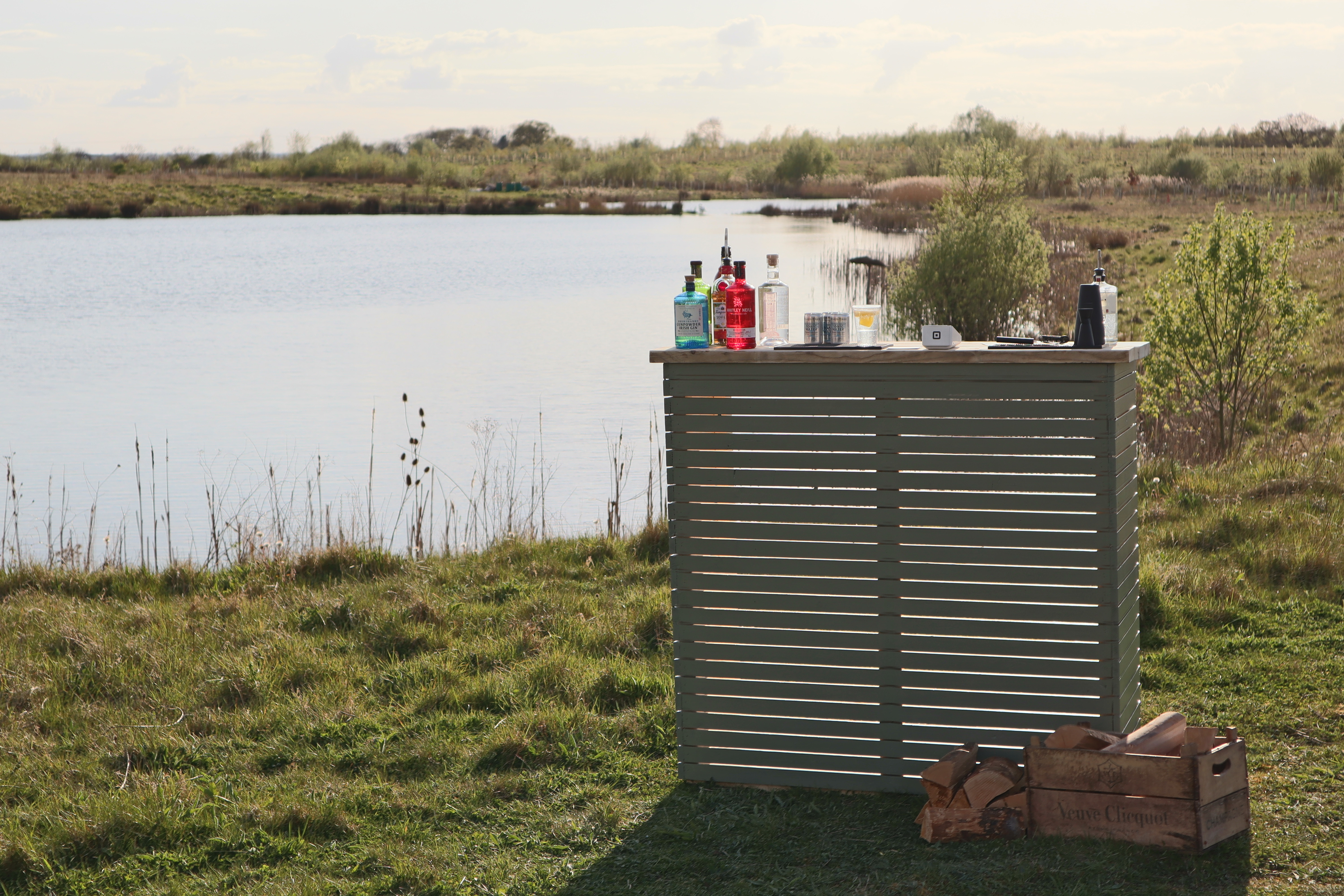 Elegant Stand Alone Bar Perfect for All Events