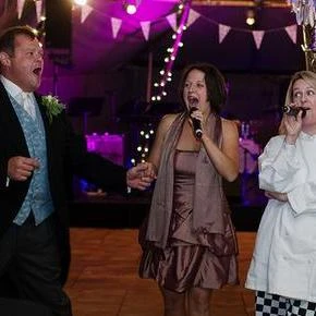 Amazing Singing Waiters