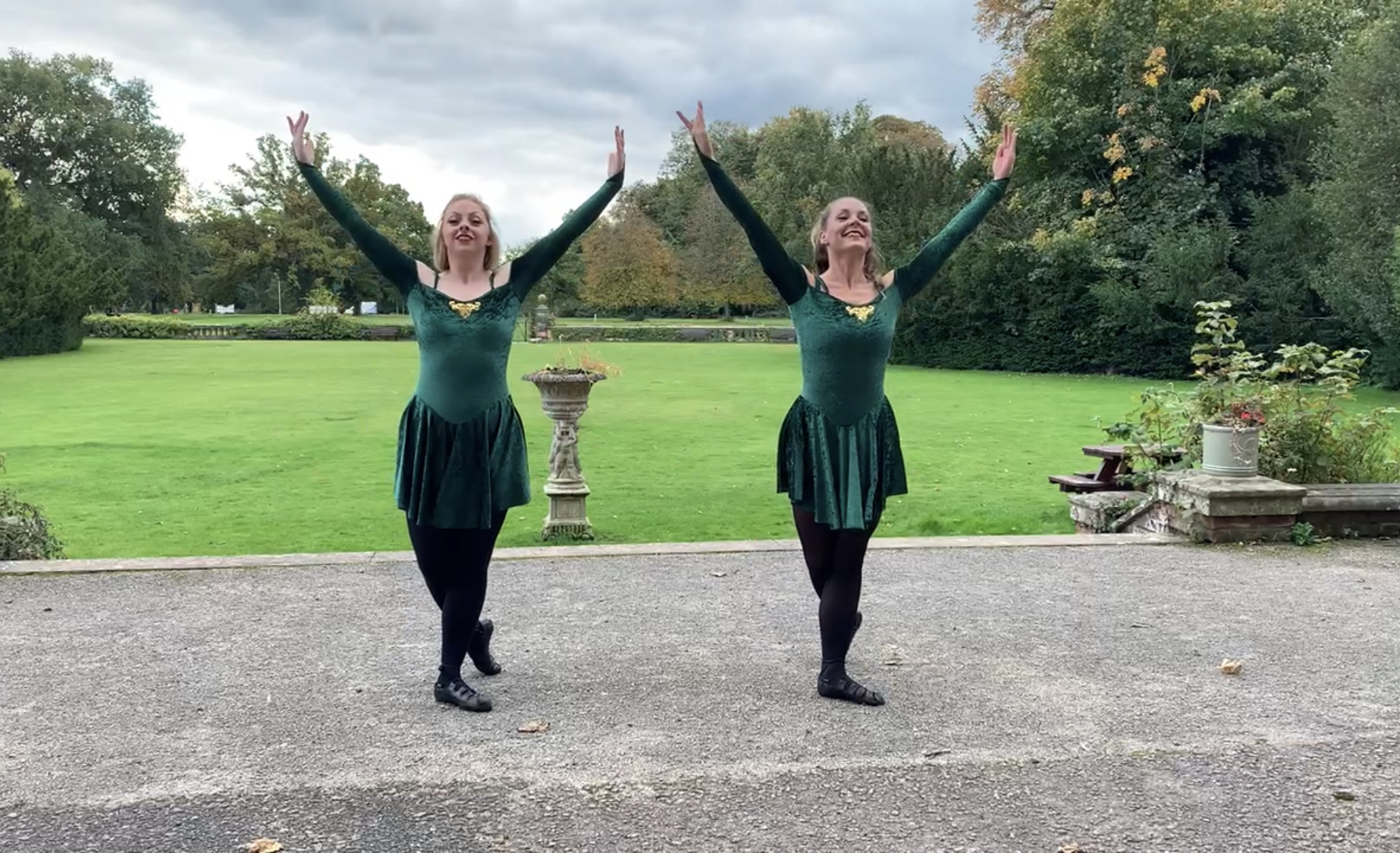 Irish 'River Dance' Style Show That Has Everyone Up On Their Feet