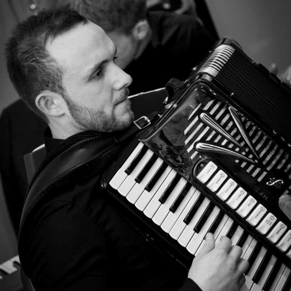 'The Haggis Chasers' Scottish Ceilidh Band