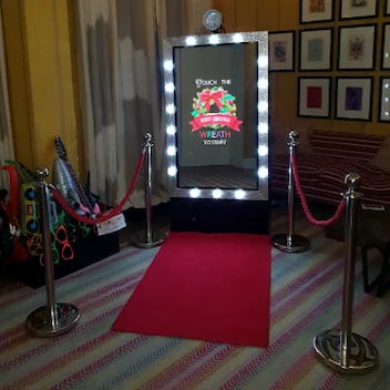 Magic Touch Photo Booths