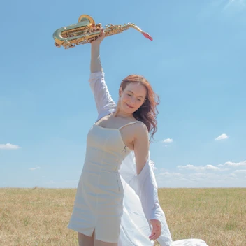 Niki The Saxophonist