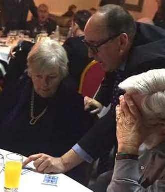 Interactive Mix & Mingle Close-Up & Table Magic