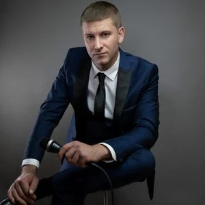 Chris Anderson - Swing & Ratpack Singer