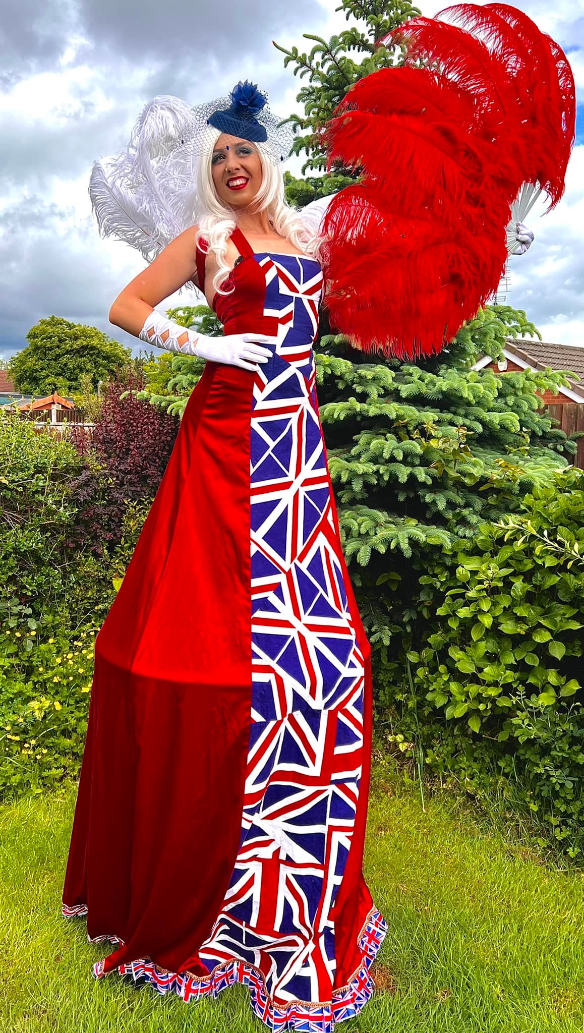 Highly-Skilled Stilt Walker to Meet & Greet Your Guests