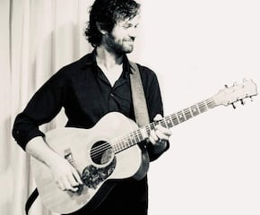 Ross McWhirter Professional Singer Guitarist