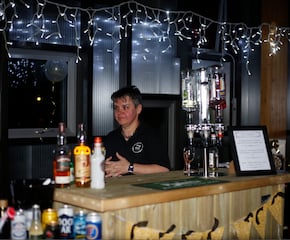 Friendly & Experienced Bar Staff