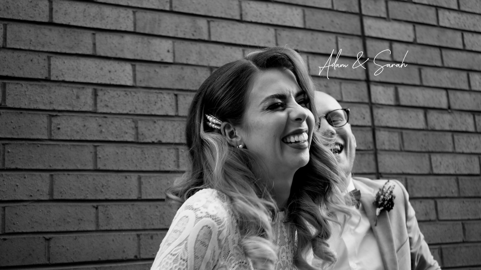 Unobtrusive & Relaxed Wedding Video Highlights Film