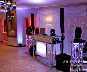 High-Quality DJ with Sophisticated & Advanced Effect Lighting
