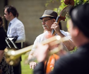 'Swing Gitan UK' Encapsulates the Pulsating Energy of Gypsy Jazz