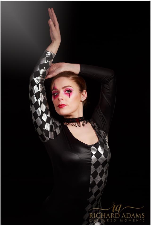 Amazing Contortionist to Stun Your Guests