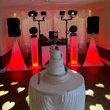 Ian Hutchison Wedding DJ