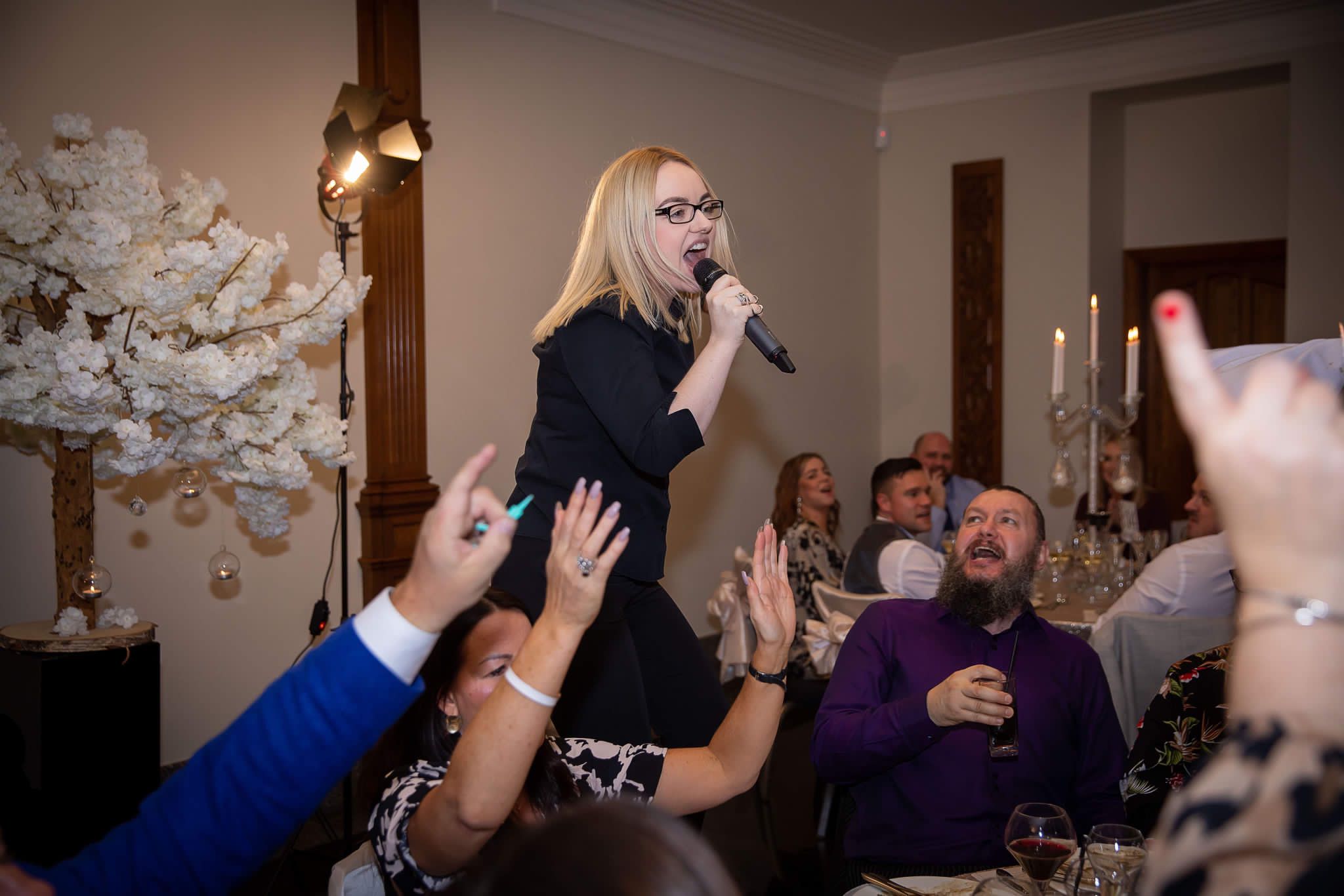 Three Singing Waiters. Total Knockout Experience 