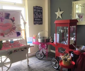 Fabulous Bespoke Displays Candyfloss Experience
