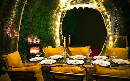Luxury Igloo Set Up For Fine Dining Experience