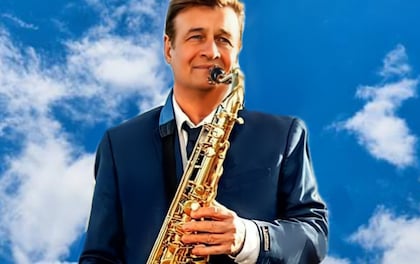 Professional Tenor Saxophonist Rick Bonner
