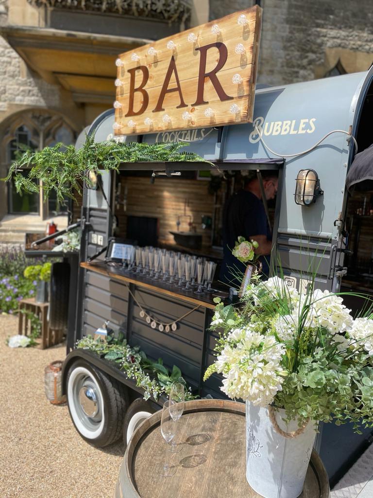 Luxury Horsebox Bar "Lilly" with Great Drinks Selection