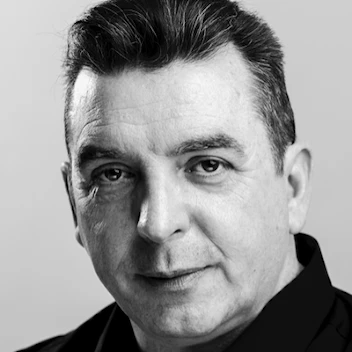 Hypnotist David Bolton