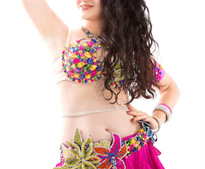 Belly Dance & Mehndi Show For Your Guests To Dance & Break The Ice