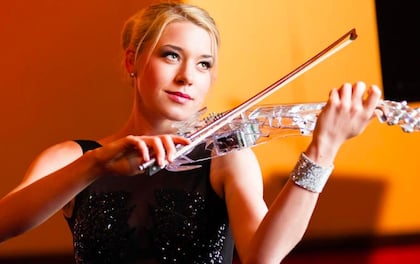 World Renowned Classical & Electric Violinist